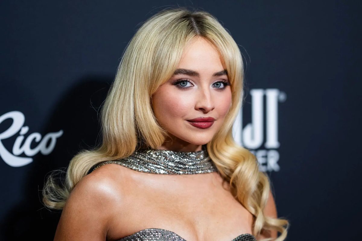 Sabrina Carpenter height and net worth