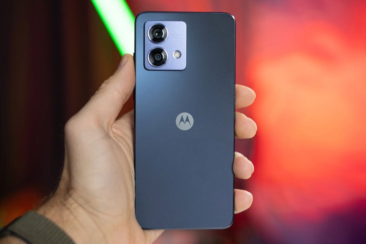 Moto G84 5G style and performance