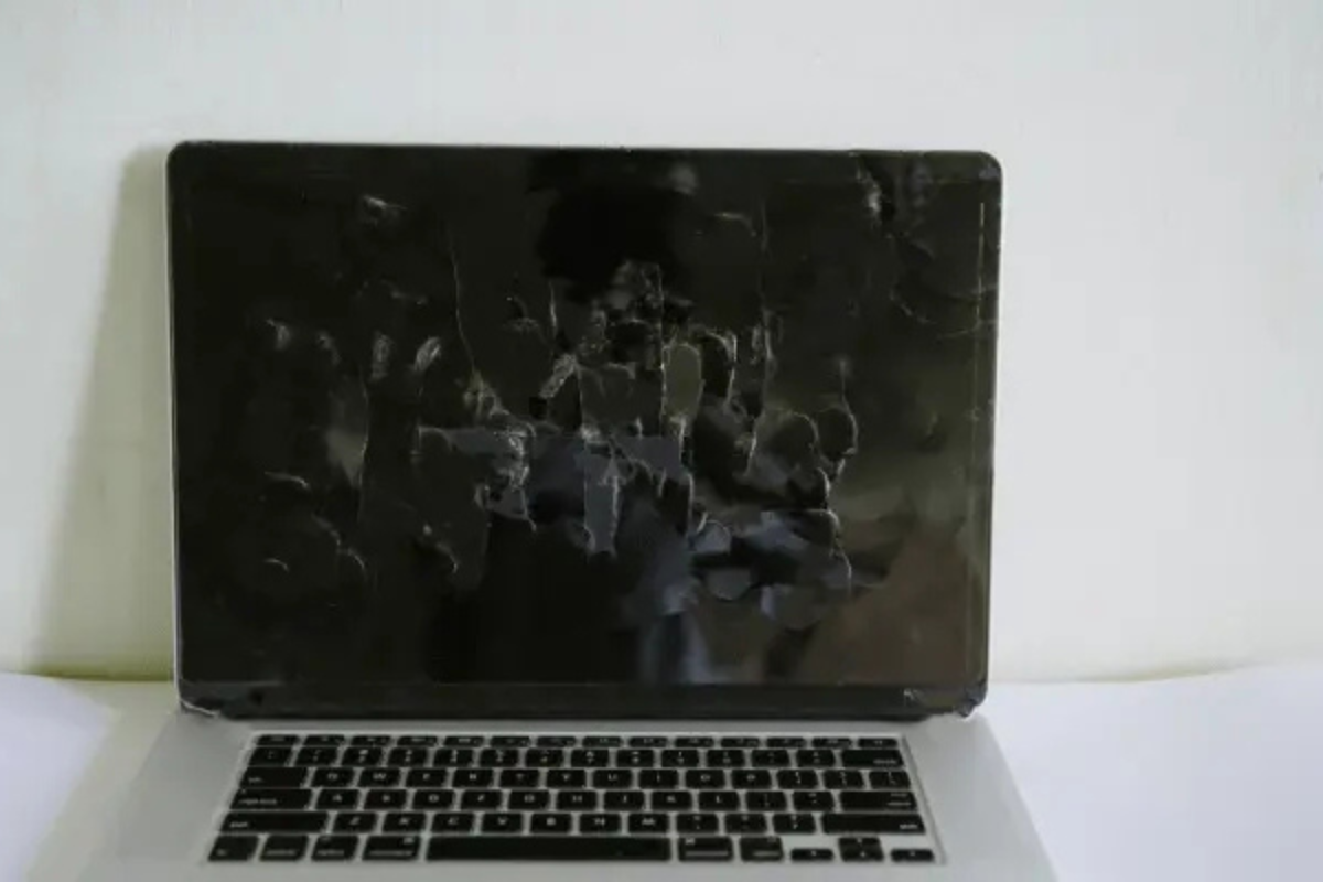 leaving laptop in hot car